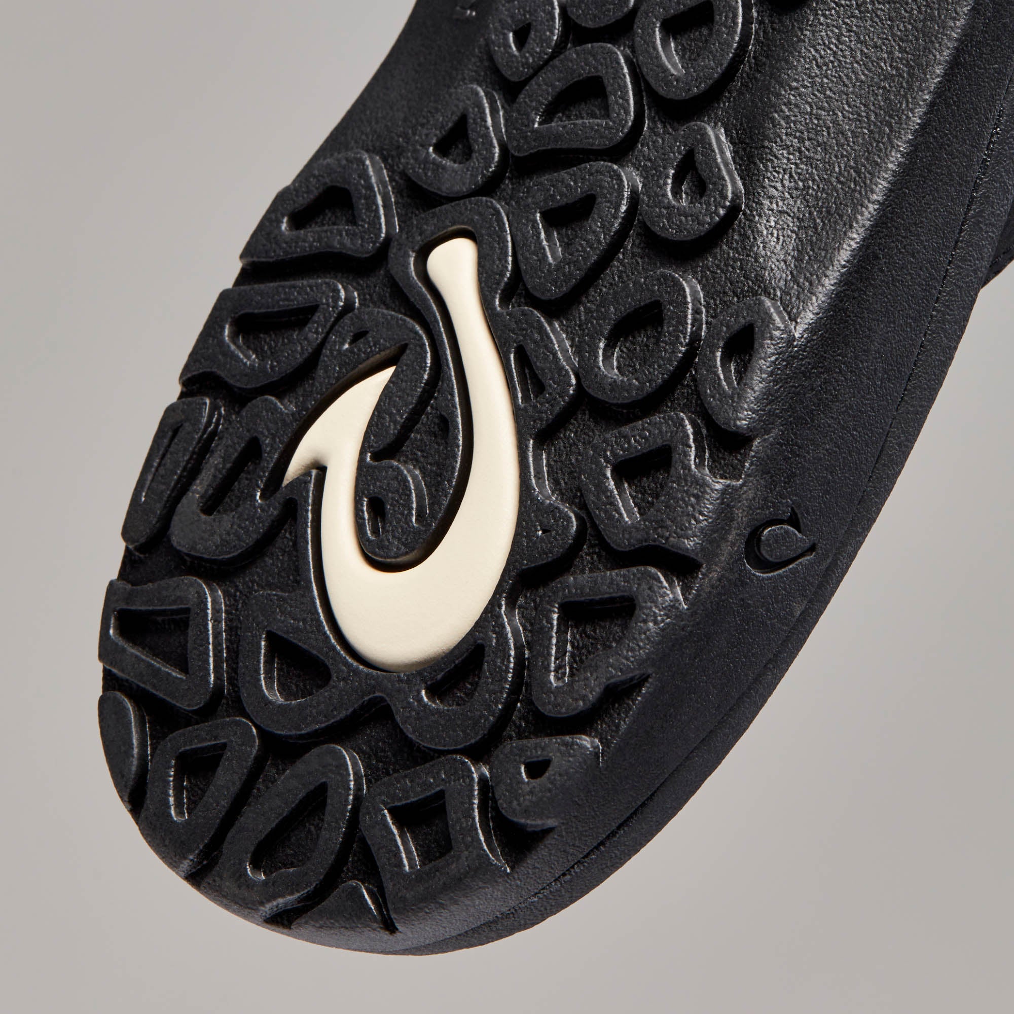 ‘Ohana - Black - Image 8