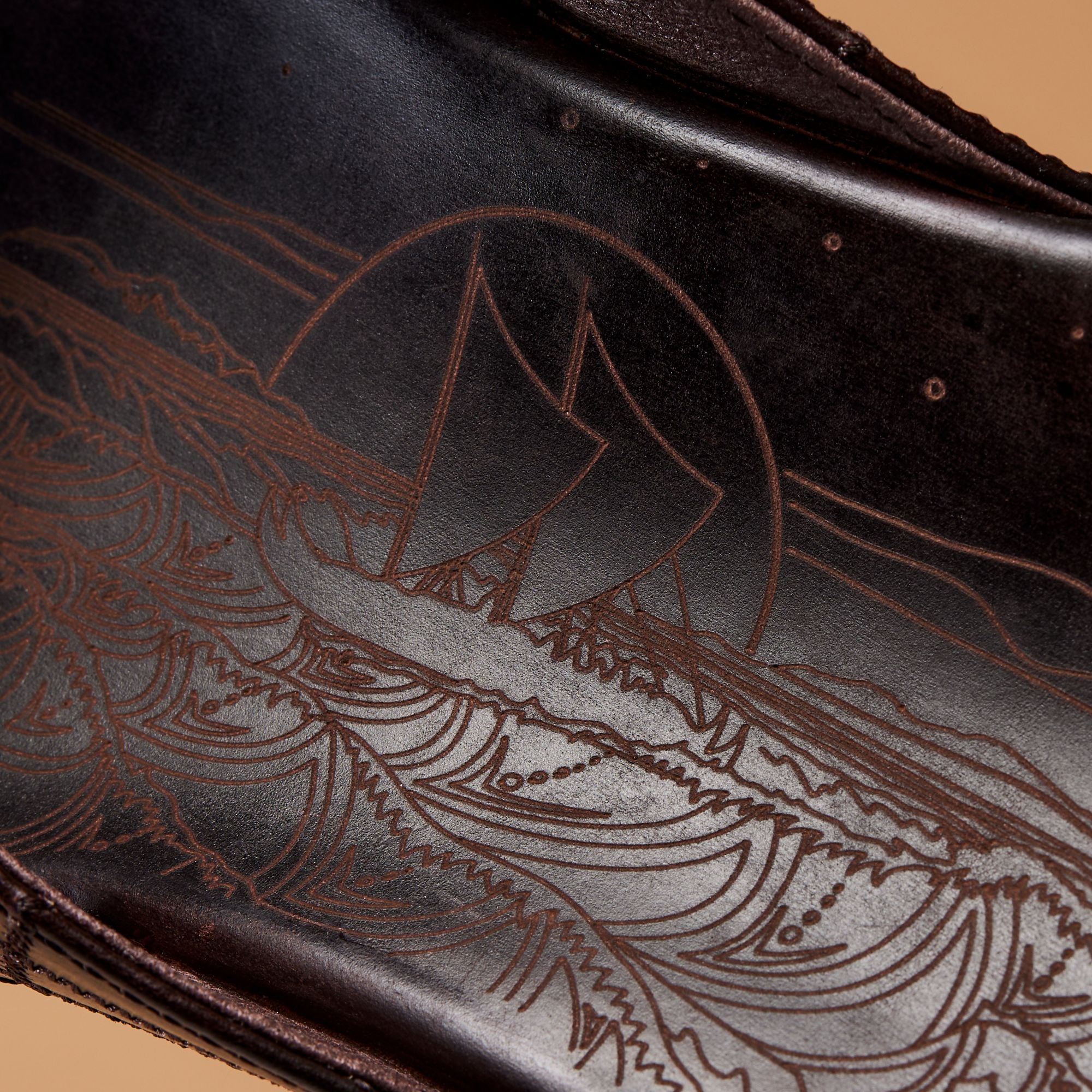 Hōkūle‘a Kia - Dark Wood - Image 6