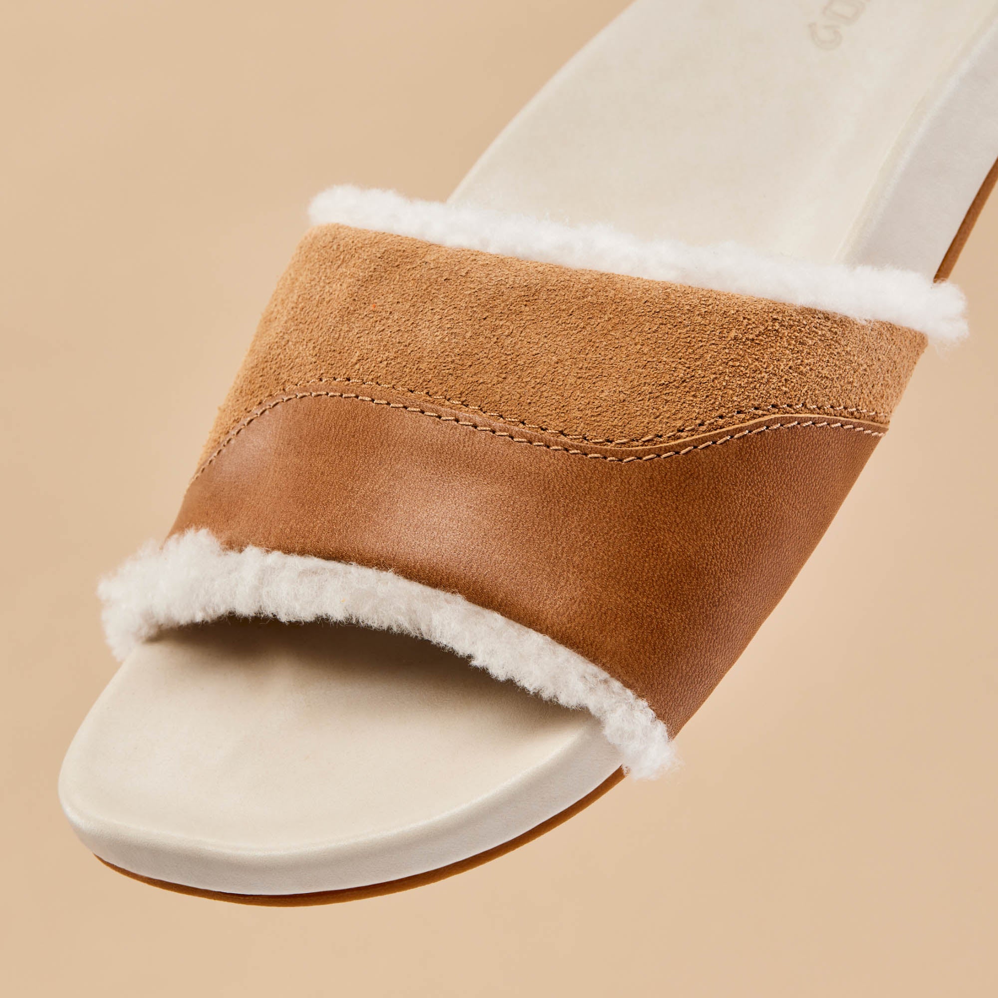 Hō‘ala Slide - Tan / Puka - Image 3