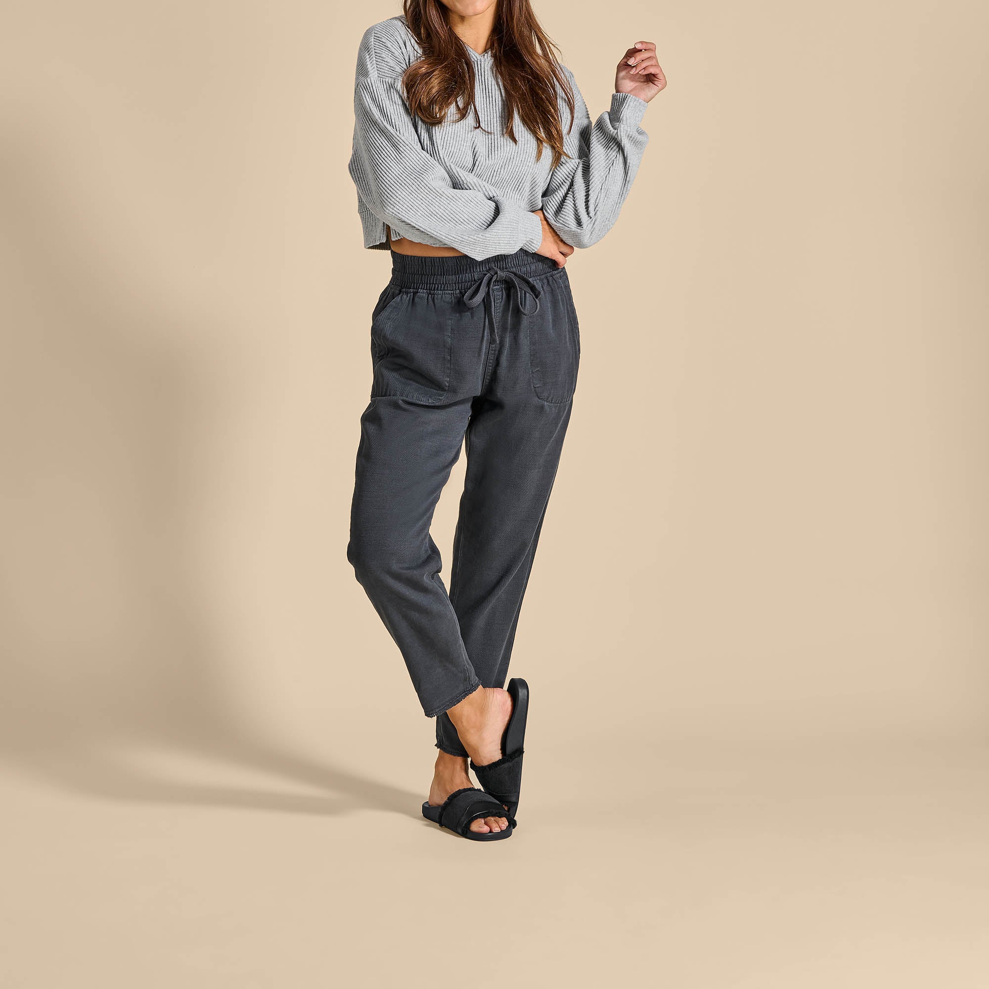 Hō‘ala Slide - Black - Image 6